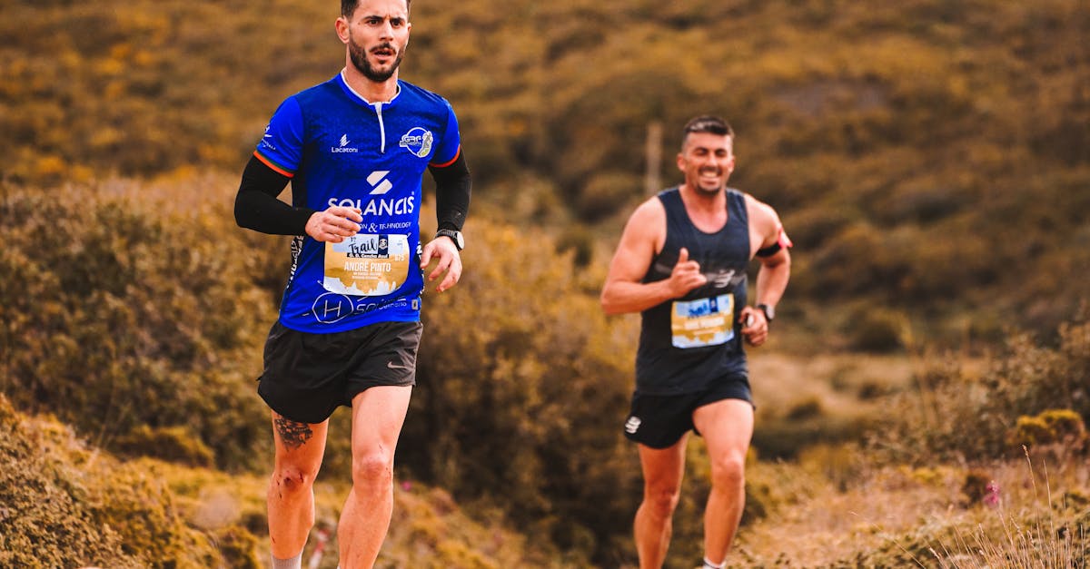 découvrez les meilleures montres gps pour la course en trail, alliant précision, robustesse et fonctionnalités adaptées à vos aventures en nature.