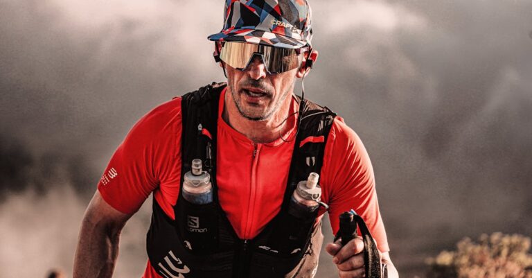 découvrez notre sélection de sacs d'hydratation pratiques et légers, parfaits pour rester hydraté lors de vos activités en plein air comme la randonnée, le vélo ou le running.
