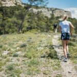 découvrez les bienfaits du trail running pour la santé physique et mentale, améliorez votre endurance, renforcez vos muscles et profitez de la nature.