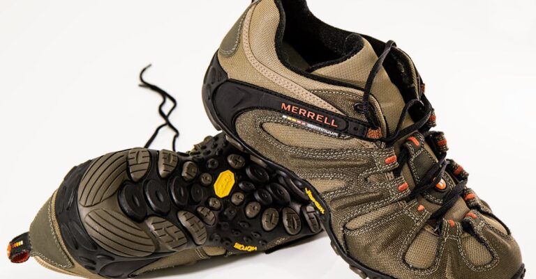 découvrez notre sélection de chaussures de trail running alliant confort, performance et adhérence pour vos courses en pleine nature.