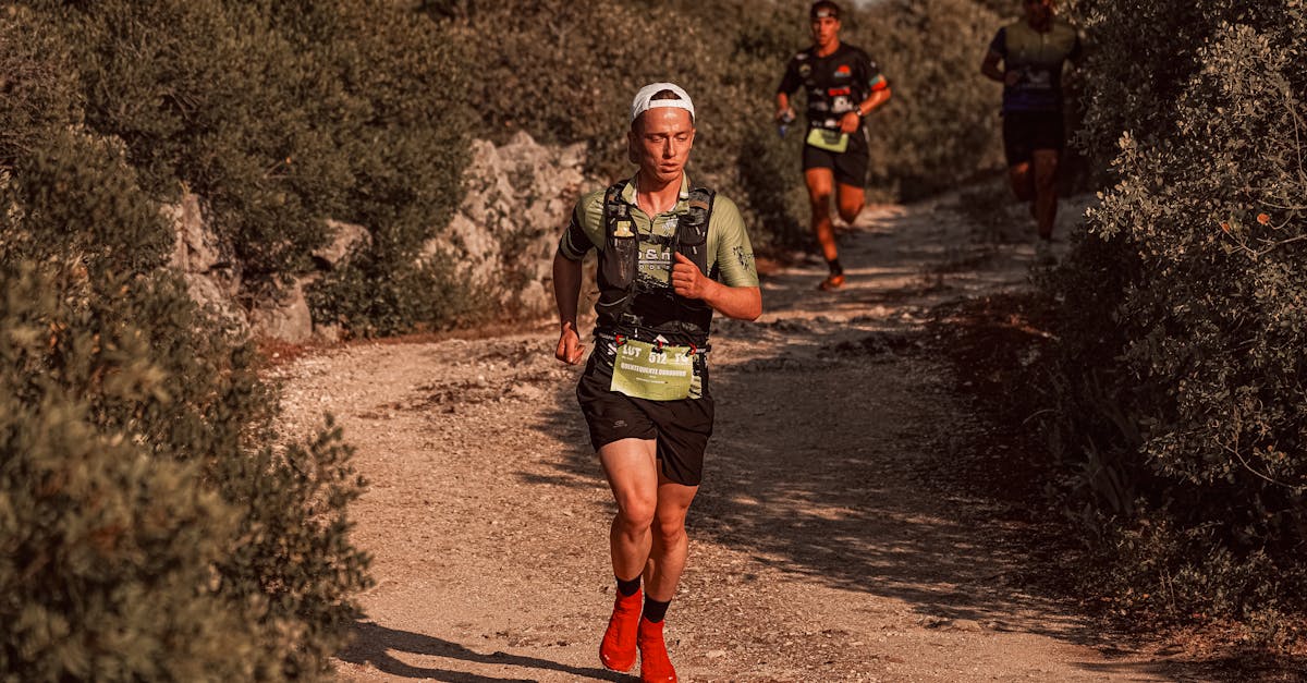 améliorez vos performances en course nature avec nos conseils et programmes d'entraînement spécialement conçus pour le trail.