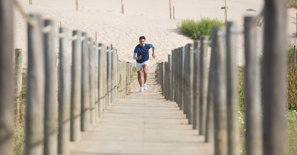 découvrez les meilleures techniques de course en descente pour améliorer votre vitesse, contrôler votre équilibre et prévenir les blessures lors de vos entraînements et compétitions.