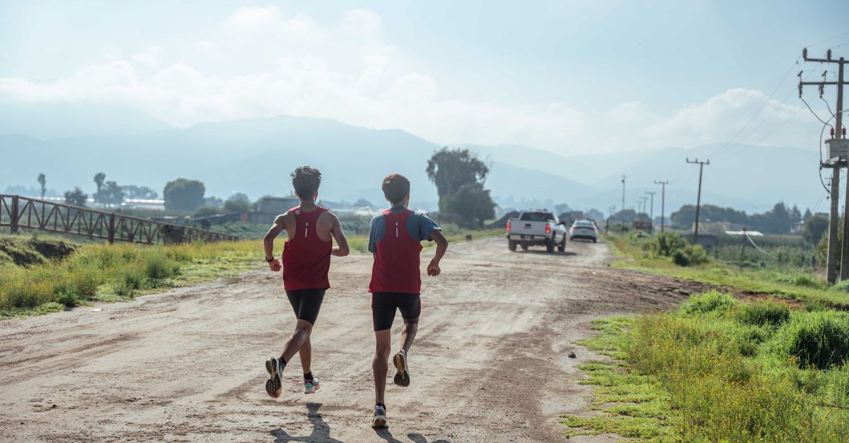 découvrez les techniques efficaces pour le running en descente et améliorez votre performance tout en réduisant les risques de blessure.