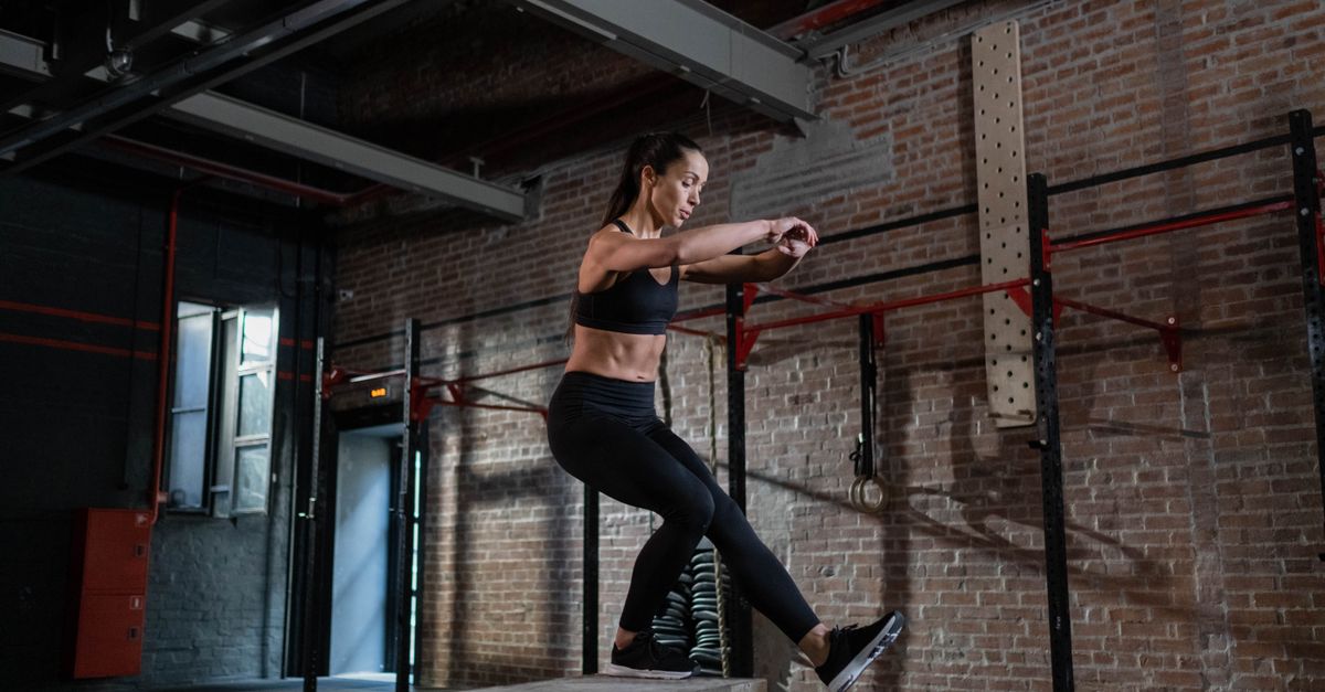 découvrez l'interval training, une méthode d'entraînement efficace combinant phases d'effort intense et récupération pour améliorer votre endurance, brûler des calories et booster votre performance.
