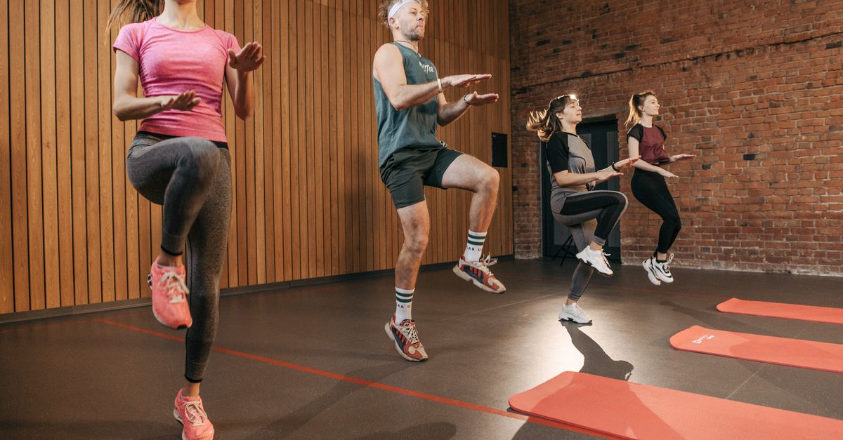 découvrez l'interval training, une méthode d'entraînement efficace alternant phases d'effort intense et récupérations pour améliorer votre endurance et brûler un maximum de calories.