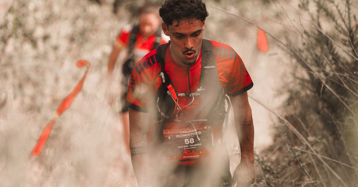 découvrez notre équipement de trail running alliant performance et confort pour vos aventures en pleine nature.