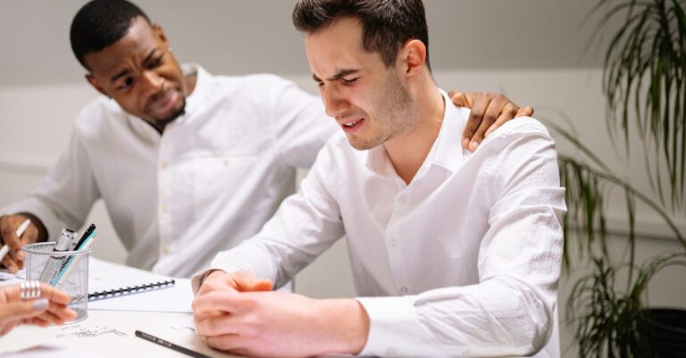 apprenez à gérer efficacement vos émotions pour améliorer votre bien-être et vos relations grâce à des techniques d'intelligence émotionnelle et de maîtrise de soi.