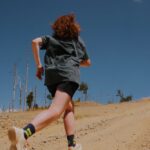 trouvez la motivation pour courir en solo sur les sentiers : dépassez vos limites, profitez de la nature et avancez à votre rythme.